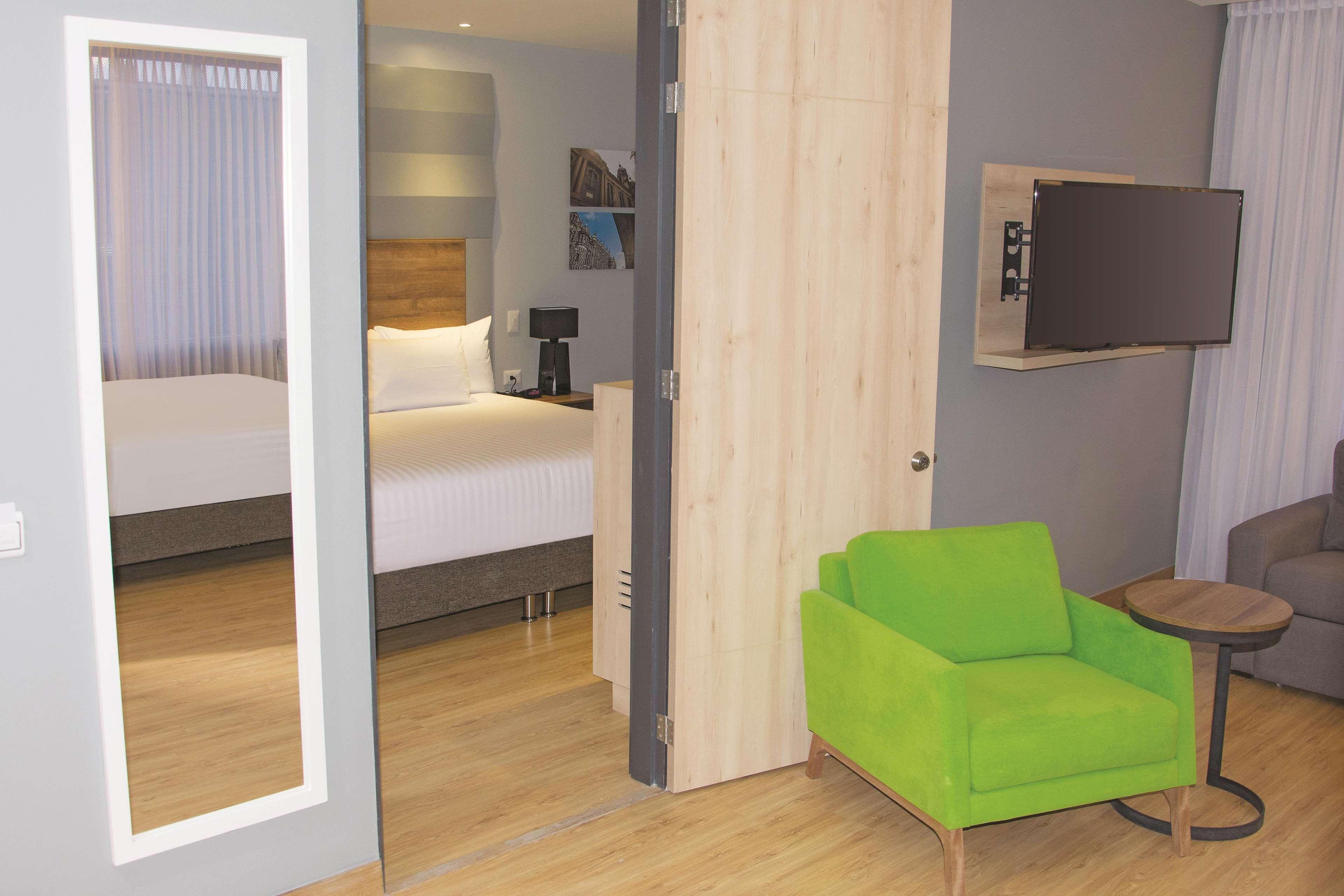 La Quinta By Wyndham Medellin Hotel Luaran gambar