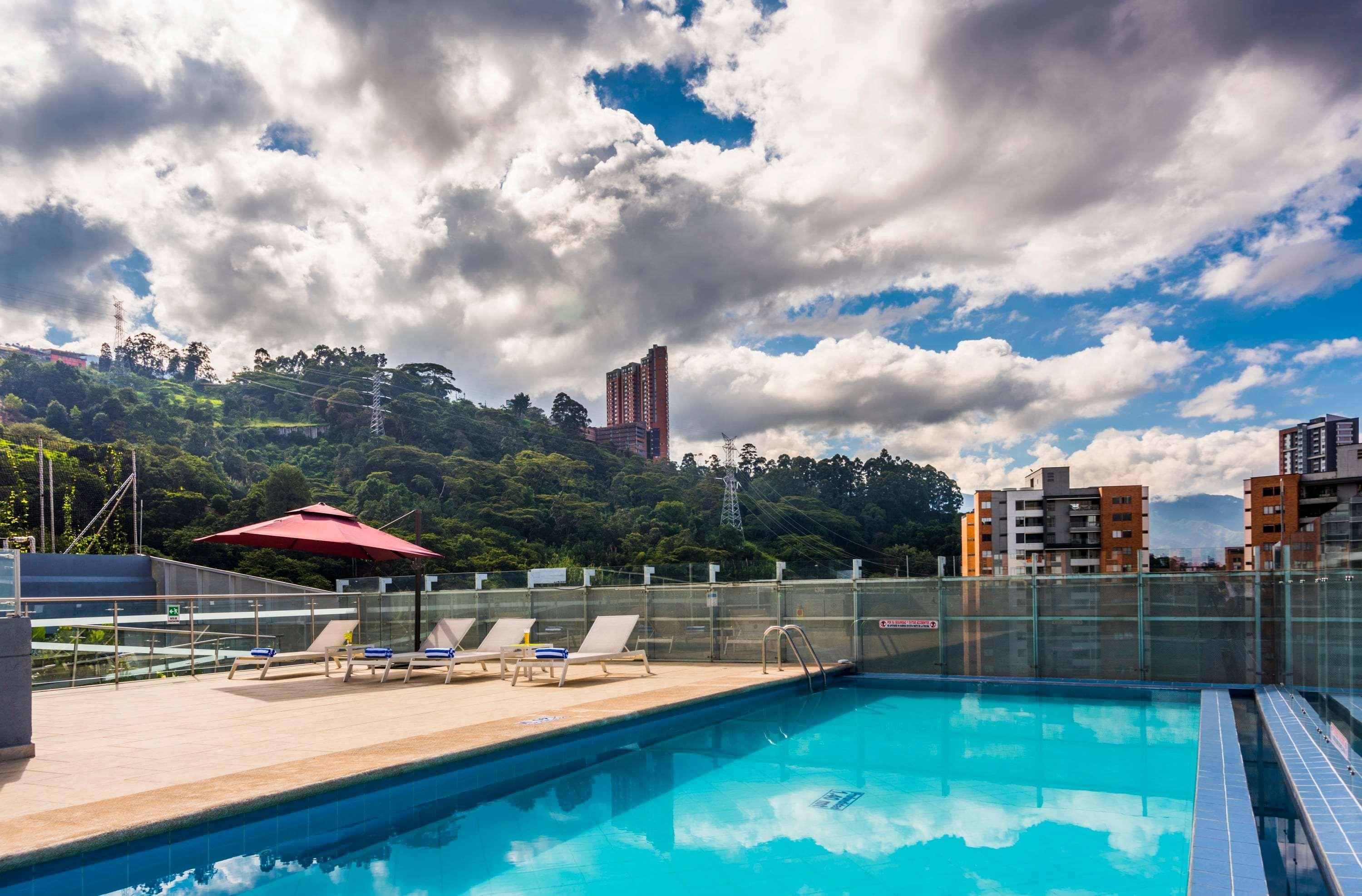 La Quinta By Wyndham Medellin Hotel Luaran gambar