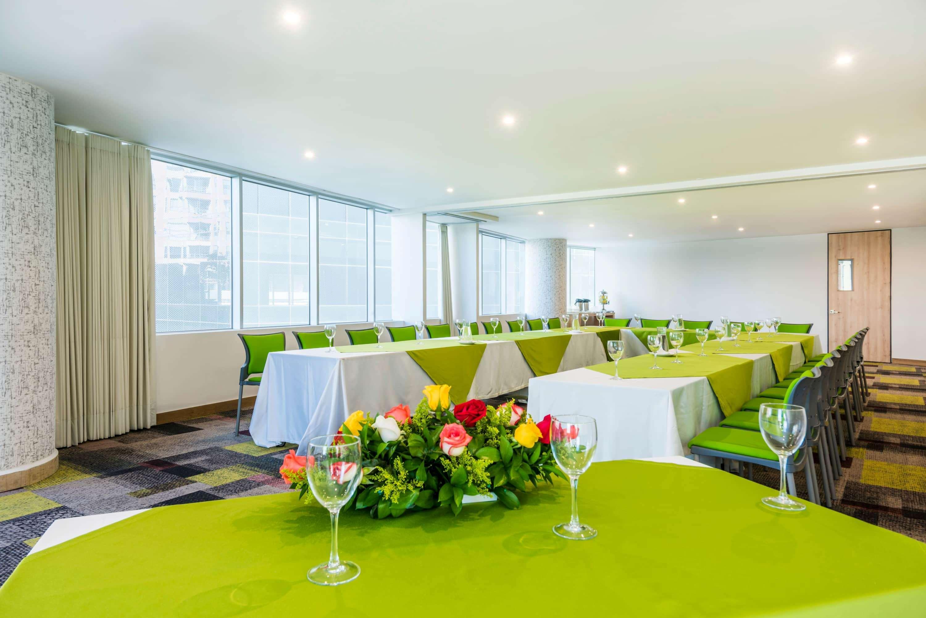 La Quinta By Wyndham Medellin Hotel Luaran gambar