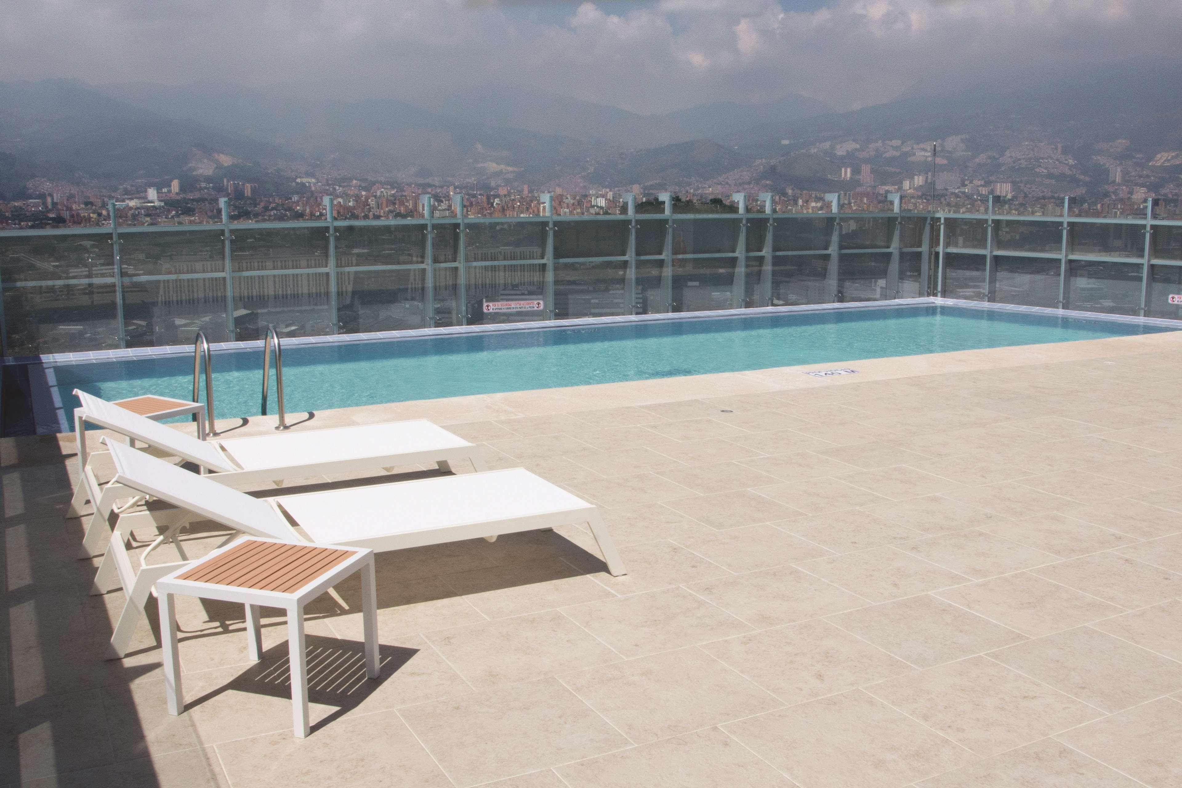 La Quinta By Wyndham Medellin Hotel Luaran gambar