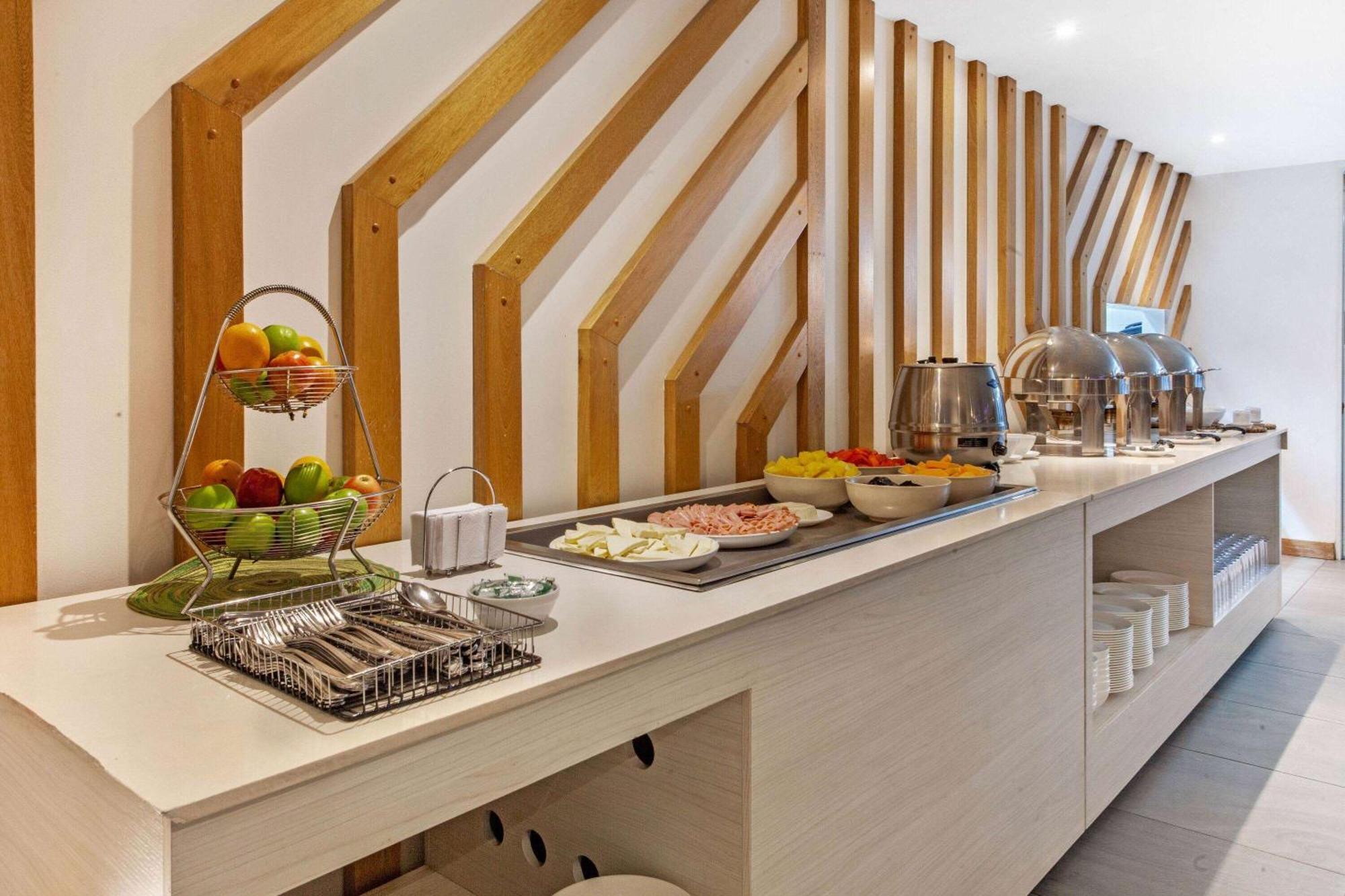 La Quinta By Wyndham Medellin Hotel Luaran gambar