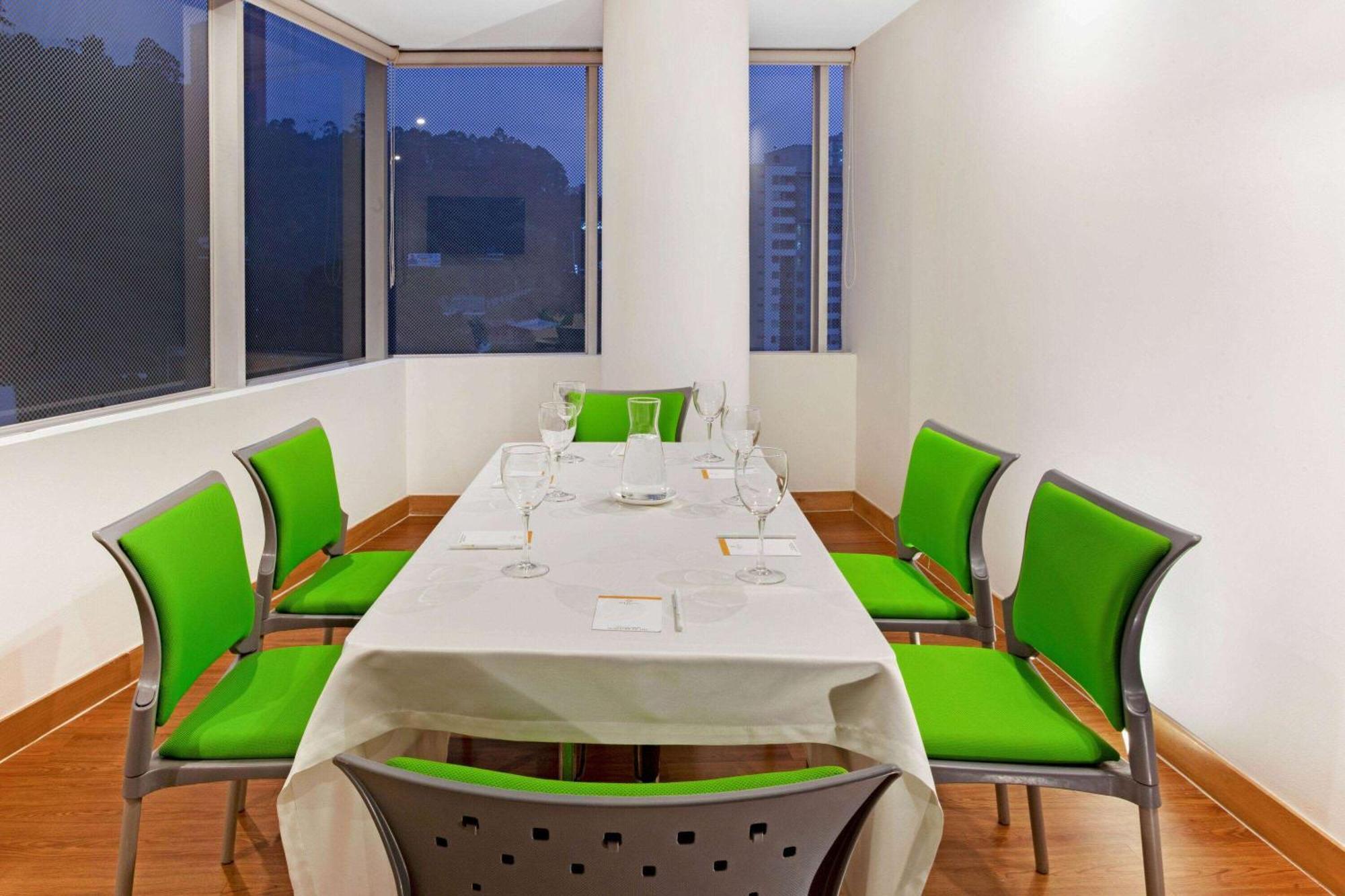 La Quinta By Wyndham Medellin Hotel Luaran gambar