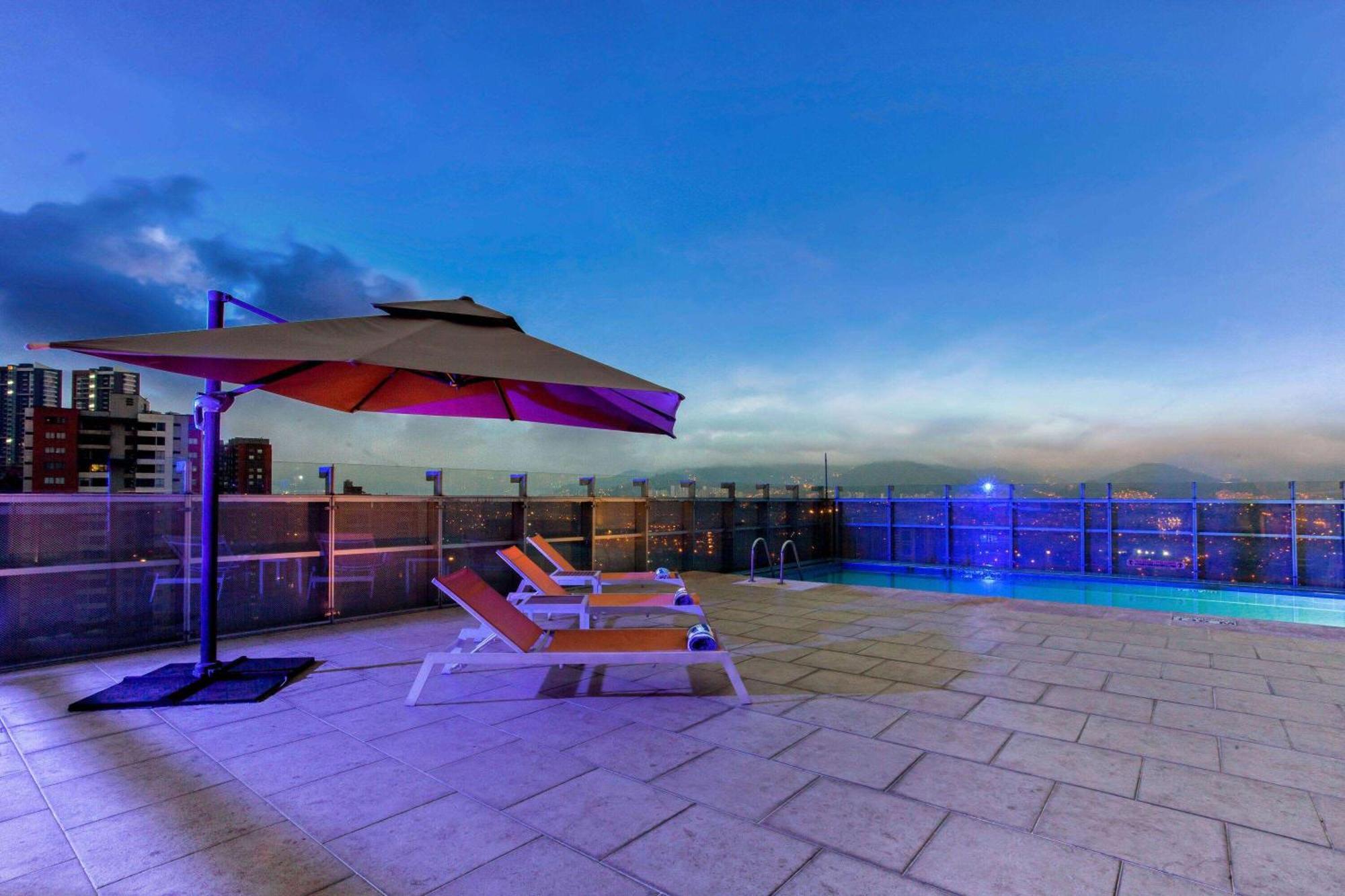 La Quinta By Wyndham Medellin Hotel Luaran gambar