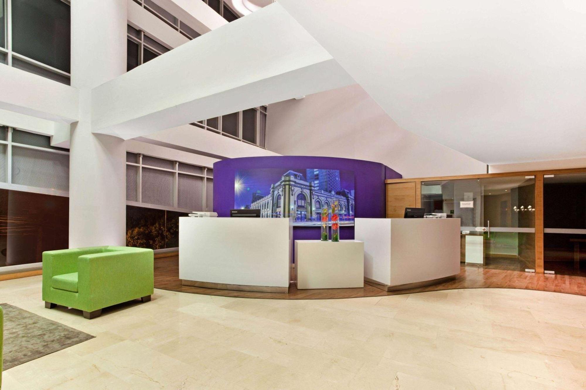 La Quinta By Wyndham Medellin Hotel Luaran gambar